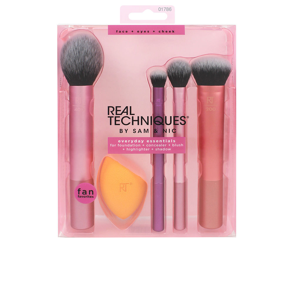 Makeup must haves lote 5 pz : rt 400 blush + rt 402 setting + miracle complexion sponge + rt 200 expert foundation + rt 300 deluxe crease